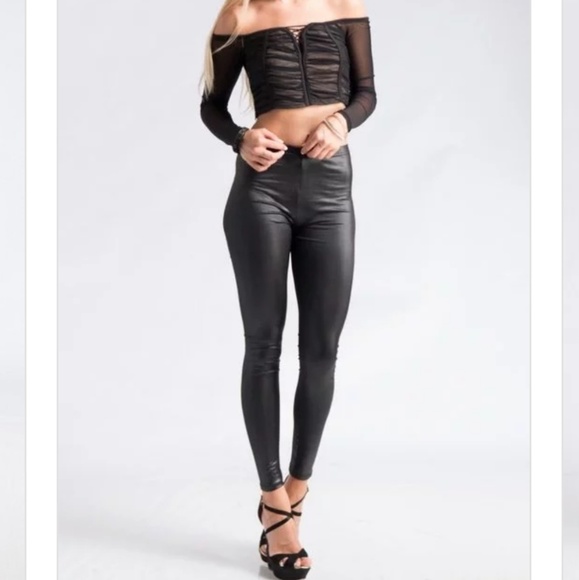 Fuax Leather Leggings - Picture 4 of 4